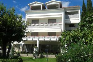 Apartments by the sea Selce, Crikvenica - 4801 