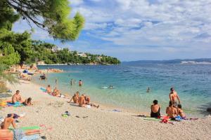 Apartments by the sea Nemira, Omis - 4834