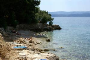 Apartments by the sea Balica Rat, Omis - 4868 