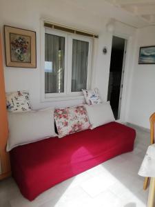 Apartments by the sea Pisak, Omis - 4815