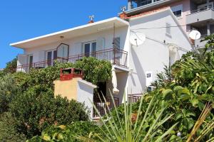 Apartments by the sea Tisno Murter  5136