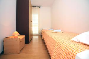 Apartments by the sea Tisno Murter 5136