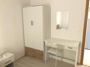 Apartments by the sea Kozarica, Mljet - 4950