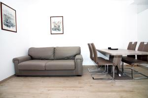 Apartments and rooms by the sea Tisno, Murter - 5106