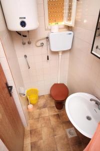 Apartments and rooms with parking space Palit, Rab - 5061