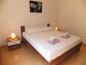 Apartments by the sea Supetarska Draga - Gornja, Rab - 5054