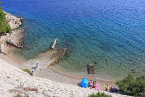 Apartments by the sea Lokva Rogoznica, Omis - 6005