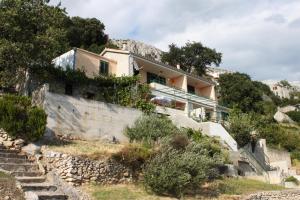 Apartments with a parking space Brela, Makarska - 6884 