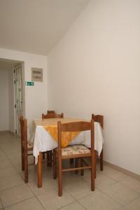 Apartments by the sea Podgora, Makarska - 6774