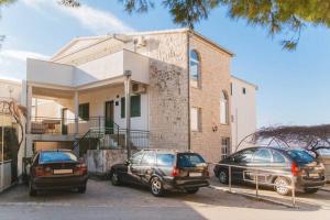 Apartments with a parking space Podgora, Makarska - 6646 