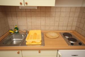 Apartments by the sea Podgora - Makarska - 6725