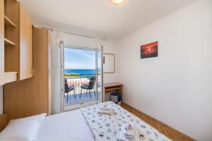 Apartments by the sea Podgora, Makarska - 6789