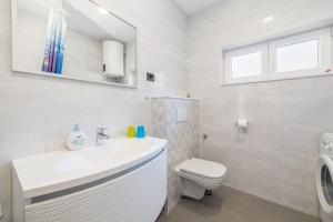 Apartments by the sea Podgora, Makarska - 6789