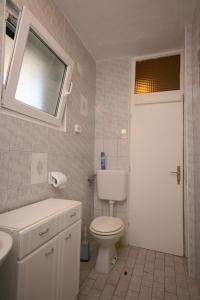 Apartments by the sea Mandre, Pag - 6515