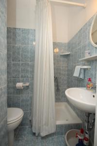 Apartments by the sea Podgora, Makarska - 6782