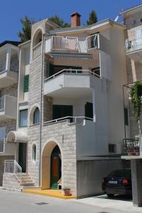 Apartments by the sea Podgora, Makarska - 6781