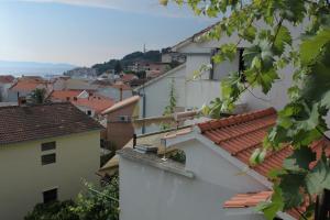 Apartments by the sea Podgora, Makarska - 6664 