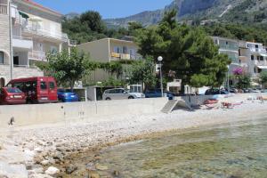 Apartments by the sea Podgora, Makarska - 6780