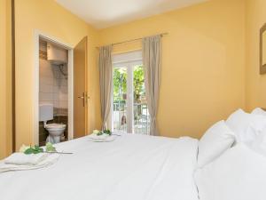 Apartments with parking space Porec - 6922