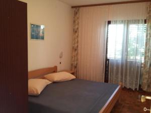 Two-Bedroom Apartment with Terrace room in Apartments with a parking space Povljana Pag - 6468