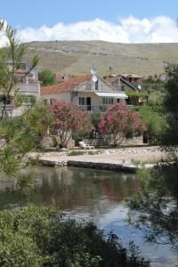 Apartments by the sea Grebastica, Sibenik - 6437