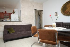 Apartments by the sea Grebastica, Sibenik - 6437