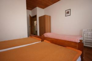 Apartments by the sea Starigrad, Paklenica - 6589