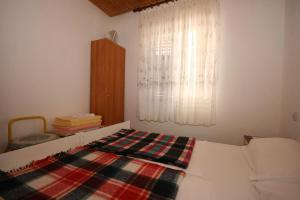 Apartments by the sea Starigrad, Paklenica - 6589