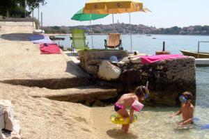 Apartments by the sea Seget Vranjica, Trogir - 7508