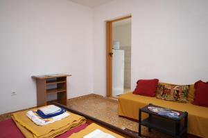 Apartments and rooms by the sea Povljana, Pag - 6476