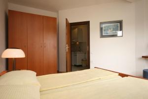 Apartments by the sea Mandre, Pag - 6537