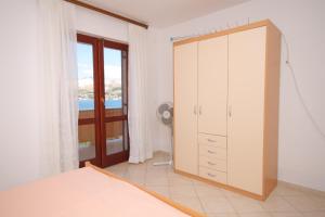 Apartments by the sea Pag - 6526