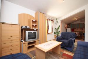 Apartments with parking space Starigrad, Paklenica - 6585