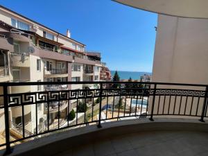 Cozy 1BD Apartment with a Lovely Sea View by Flat Mаnаger