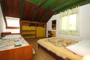 Apartments by the sea Starigrad, Paklenica - 6626