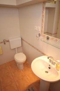 Apartments by the sea Podgora, Makarska - 6664