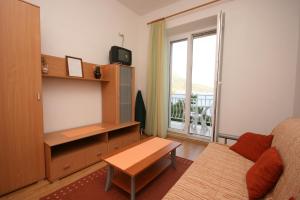 Apartments by the sea Podgora, Makarska - 6764