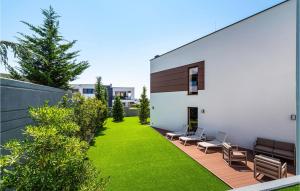 Beautiful Home In Novalja