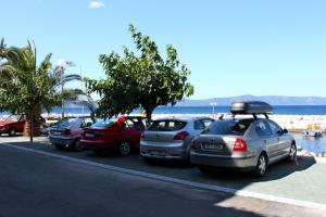 Apartments by the sea Podgora, Makarska - 6836