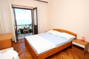 Apartments by the sea Podgora, Makarska - 6836