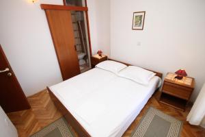 Apartments by the sea Podgora, Makarska - 6781