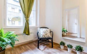 Cozy 2 Bedroom Apartment In Terez Boulevard.