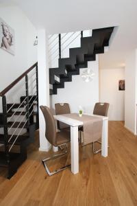 Duplex One-Bedroom Apartment room in Christiano Apartments Hauptbahnhof | contactless check-in