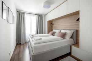 Walnut Tree Apartment