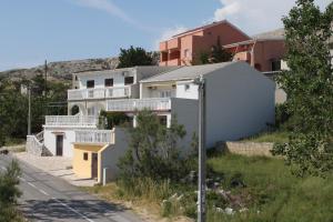 Apartments and rooms by the sea Metajna, Pag - 6496 