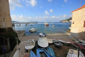 Seaside holiday house Komiza, Vis - 3469