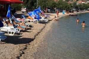 Seaside holiday house Vinisce, Trogir - 12066