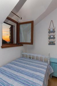 Family friendly house with a parking space Gornji Tucepi - Podpec, Makarska - 6915