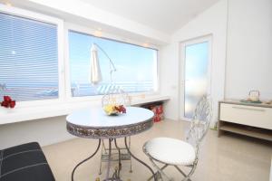 Apartments by the sea Podaca, Makarska - 8536