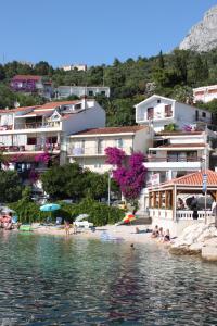 Apartments by the sea Podgora, Makarska - 6787 